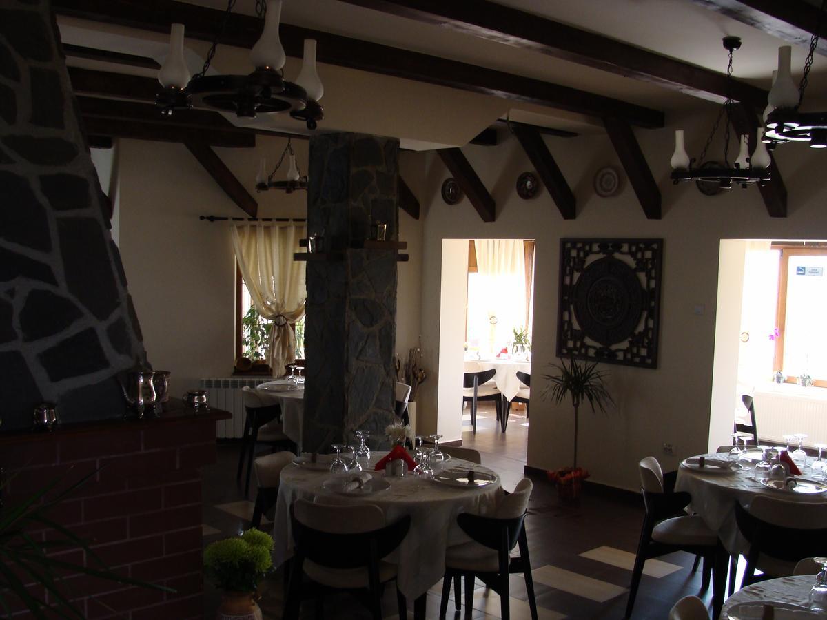 Pensiunea Taverna Bucium Iasi Exteriér fotografie