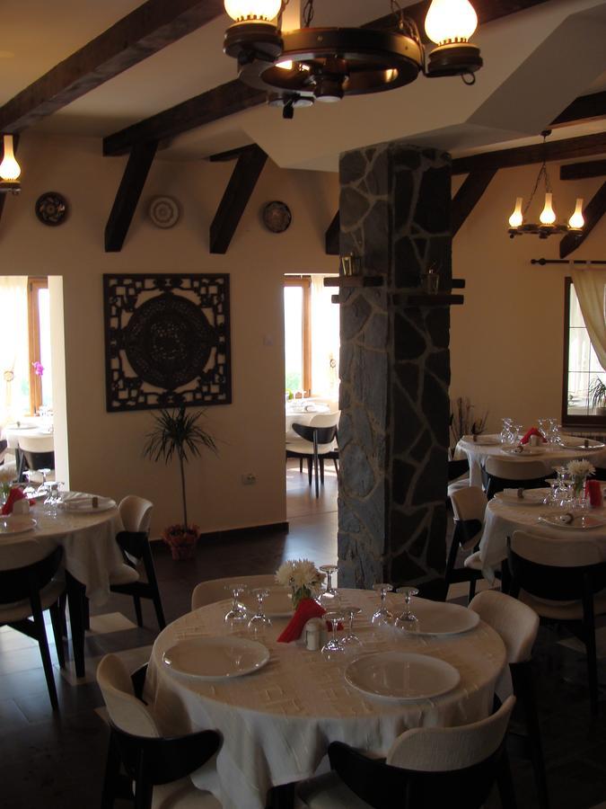 Pensiunea Taverna Bucium Iasi Exteriér fotografie